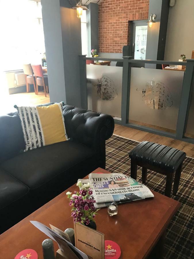 Strawberry Bank Hotel, Nec Meriden (West Midlands)